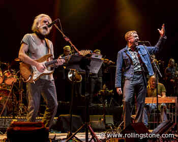 Watch Bob Weir and Tyler Childers Cover Merle Haggard’s ‘Mama Tried’ at All-Star New York Gig