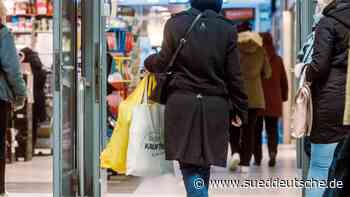 Handel - Kiel - Viele Kunden tragen weiter Maske beim Einkaufen - Wirtschaft - SZ.de - Süddeutsche Zeitung - SZ.de
