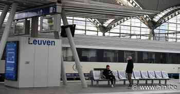 Vrouw krijgt weeën op trein: passagier trekt aan noodrem - Het Laatste Nieuws