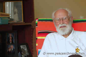 Saanich senior discovers $1600, 'does the right thing' by alerting police – Peace Arch News - Peace Arch News