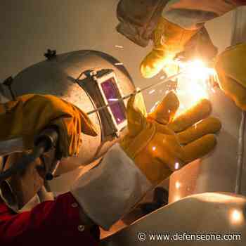 Defense Firms Should Hire Ukrainian, Afghan Refugees, Navy’s Top Admiral Urges