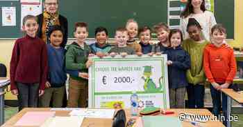 Oscar Romerocollege bakt koekjes voor kinderfonds Tondeldoos | Dendermonde | hln.be - Het Laatste Nieuws