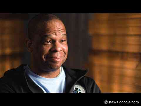 Hubert Davis describes the 'electric' atmosphere during North Carolina vs. Duke - March Madness