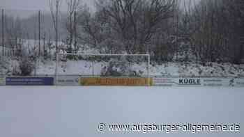 Aichach-Friedberg: Schnee im April bremst heimische Fußballer aus | Aichacher Nachrichten - Augsburger Allgemeine