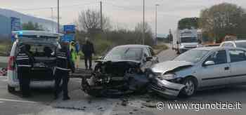 Foligno, incidente in via Santocchia: in due finiscono in ospedale - Rgunotizie.it