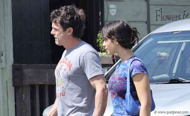 Casey Affleck Kicks Off the Week at Lunch with Girlfriend Caylee Cowan