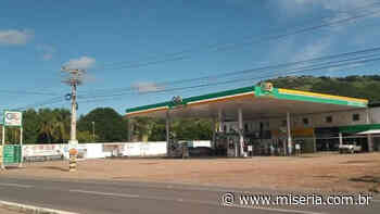 Dono de posto de gasolina de Juazeiro do Norte anuncia venda a preço de custo por um dia - Site Miséria