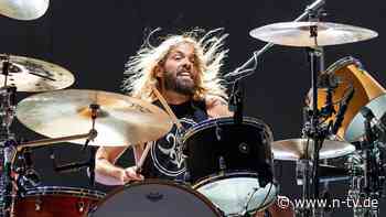 Foo-Fighters-Drummer gestorben: Grammys erweisen Taylor Hawkins letzte Ehre - n-tv.de - n-tv NACHRICHTEN