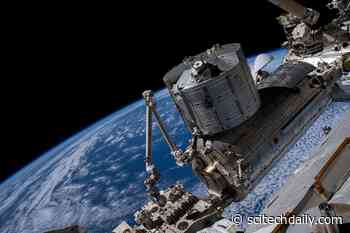 Space Station Waits for Private Astronauts During Science and Spacewalk Preps