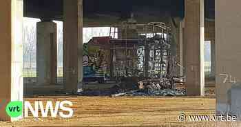 Man (25) die carnavalswagen in brand stak in Maasmechelen veroordeeld tot 4 jaar cel met uitstel - VRT NWS