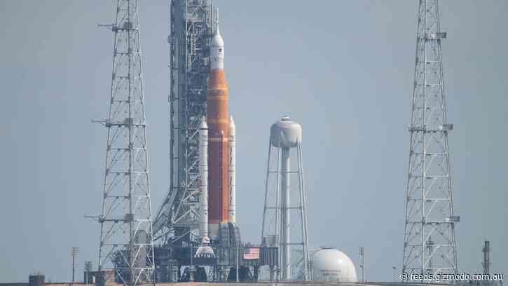 Critical Test of NASA’s Megarocket Resumes After Lightning Strikes and Technical Glitches
