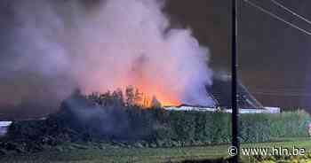 Woning vernield bij felle brand in Lendelede - Het Laatste Nieuws