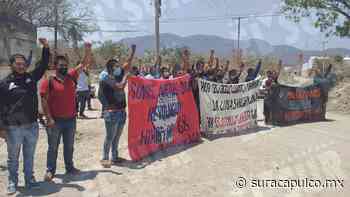 Reclaman normalistas en Iguala la falta de avances para esclarecer el caso Ayotzinapa - El Sur de Acapulco