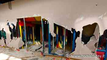 Vandalizzata la "casa della cultura Gigi Proietti": era costata oltre mezzo milione di euro