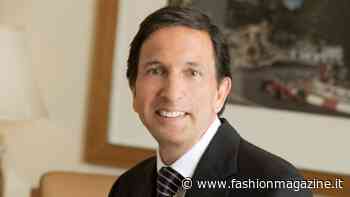 in campo versace, jimmy choo e michael kors: Capri Holdings: «Doneremo agli ucraini capi per oltre 1 milione di euro» - fashionmagazine.it