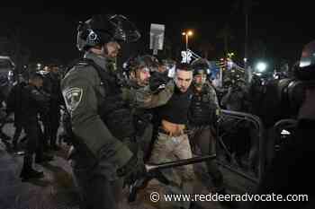 Israel police arrest 8 in third night of Jerusalem unrest - Red Deer Advocate