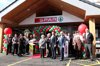 New SPAR shop and Shell garage opens in Bacup