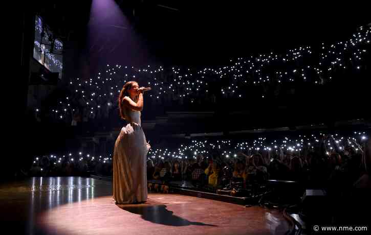 Lorde debuts ‘Solar Power’ songs live as she kicks off 2022 world tour
