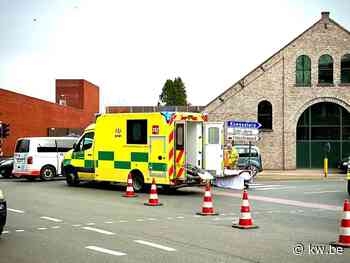 Fietser aangereden door vrachtwagen in Beernem, chauffeur merkt ongeval niet op, maar is gevonden - KW.be