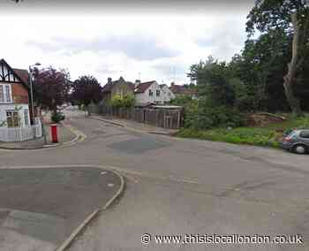 Planned road closures in Loughton, Buckhurst Hill and Roydon for roadworks