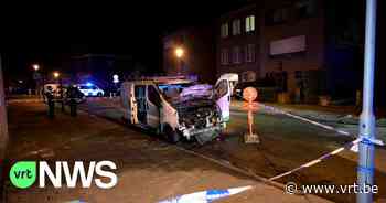 Vrouw (38) blijft in de cel voor brandstichting aan bestelwagen in Hoboken - VRT NWS