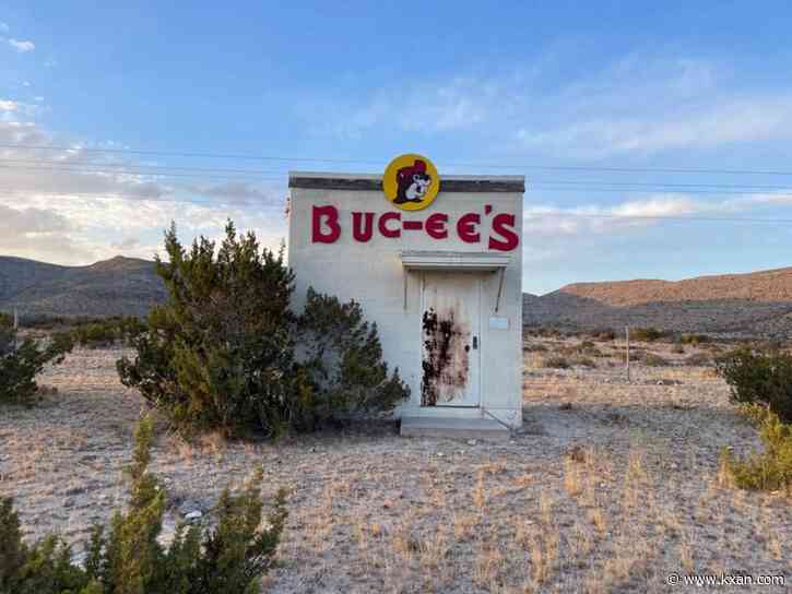 Buc-ee's Marathon? Art installation of iconic store pops up in West Texas