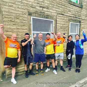 Blackoak Surfacing workforce complete 10k charity event