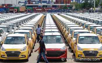 Retail auto sales fell 2.9% in March, FADA flags supply disruptions, rural stress - The Hindu