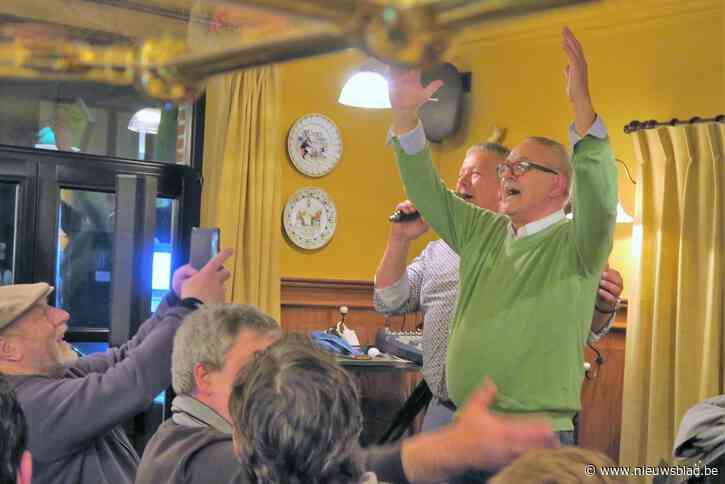 Heel ’s-Gravenwezel in feeststemming: Halleluja Hof van Wezel is verrezen