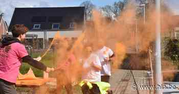 Rainbow Fun Run kleurt 215 lopers met poeder - Het Laatste Nieuws