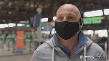 Manitobans stranded in Ottawa for a week after Flair Airlines cancels flight - CBC.ca