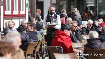 Teils deutlich über Mindestlohn: Tarifabschluss im Gastgewerbe bringt großes Plus - n-tv NACHRICHTEN