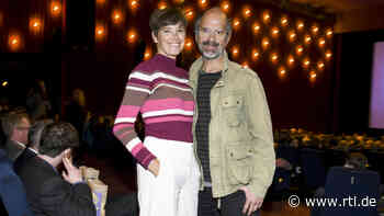 Christoph Maria Herbst alias "Stromberg": Seltener Auftritt an der Seite von Partnerin Gisi - RTL Online