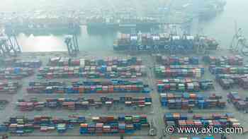 Federal lawmakers target empty shipping container backlog - Axios