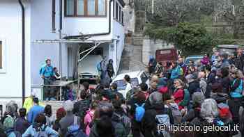A Trieste la camminata dei 250 dal centro al Carso per ribadire il no al progetto cabinovia: ecco come è andata - Il Piccolo