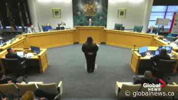 Leduc first responder resigns in emotional speech to city council - Global News