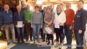 Vogelfreunde Schramberg ehren - 16 Vereinsmitglieder für langjährige Treue ausgezeichnet - Schwarzwälder Bote