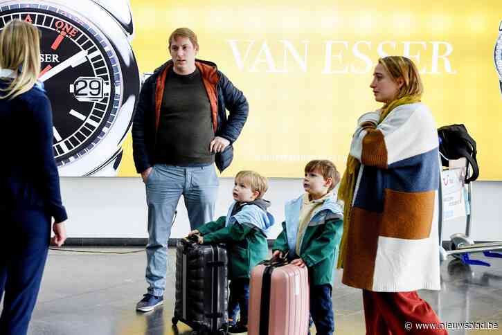 Gezin wil op vakantie naar de zon, maar daar steekt de wind een stokje voor