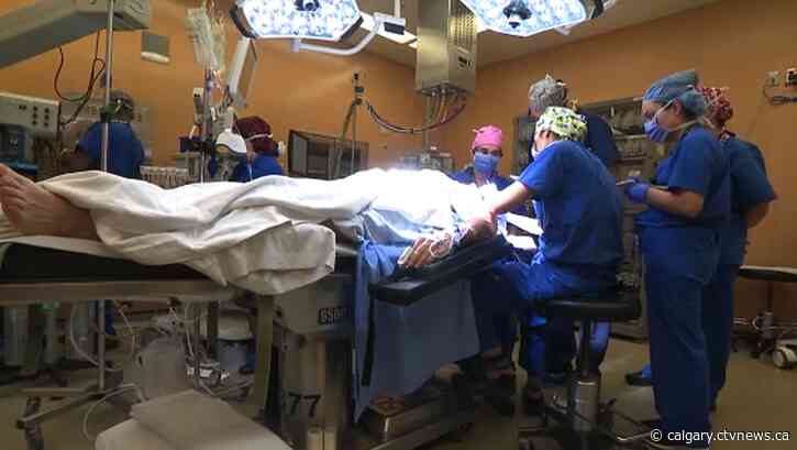 NDP calls on Alberta government to stop the push to 'Americanize' public health care