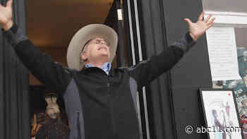 Prune Redmond Gallery promotes local business with comedy