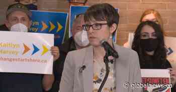Saskatoon lawyer Kaitlyn Harvey launches Saskatchewan NDP leadership bid - Global News