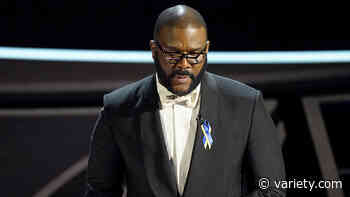 Sidney Poitier, Betty White and Ivan Reitman Get Special Tributes During Oscars - Variety