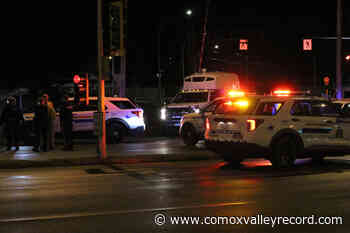 Man struck and killed crossing highway in Nanaimo – Comox Valley Record - Comox Valley Record