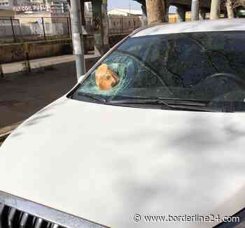 Bari, ancora danni alle auto in corso Italia: vetro frantumato da un masso - Borderline24.com