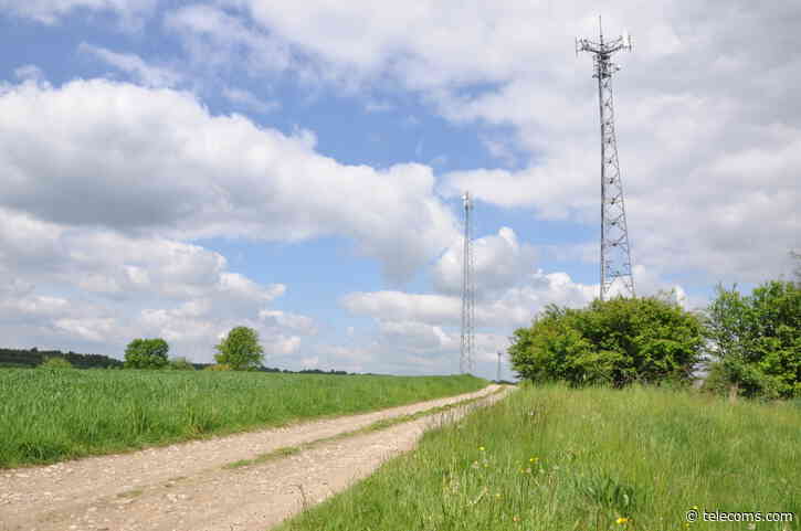 UK to trial running full fibre connections through water pipes