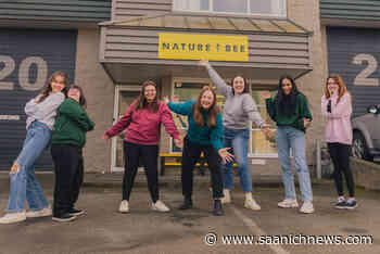 Central Saanich beeswax wrap seller nominated for two Small Business BC Awards – Saanich News - Saanich News