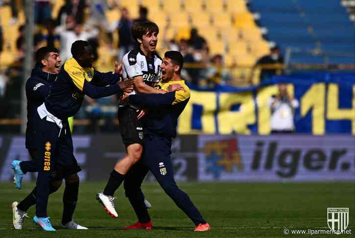 Il Parma batte il Como 4-3 e si porta nella parte sinistra della classifica - Luca Galvani