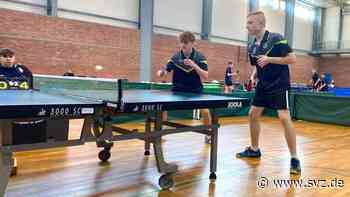 Tischtennis Landesmeisterschaft: TT-Jungs vom SC Parchim holen ungeschlagen Vizelandesmeistertitel - svz – Schweriner Volkszeitung