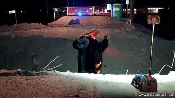 Marco Lelli Ricci incidente, recinzione divelta. E l’auto è finita nello scavo - il Resto del Carlino