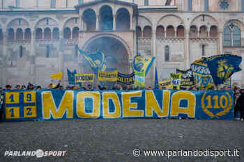 Modena FC - Resto del Carlino - Gialli, che festa: cori a teatro e corteo dei tifosi in centro - Parlando di Sport